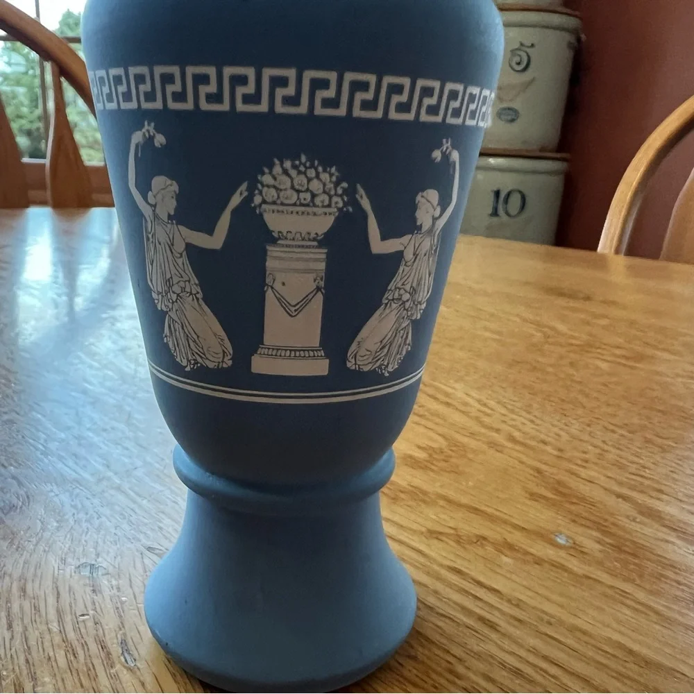 Vintage Avon Jasperware Hellenic Blue Glass White Greek Figures Bud Vase 5.5
